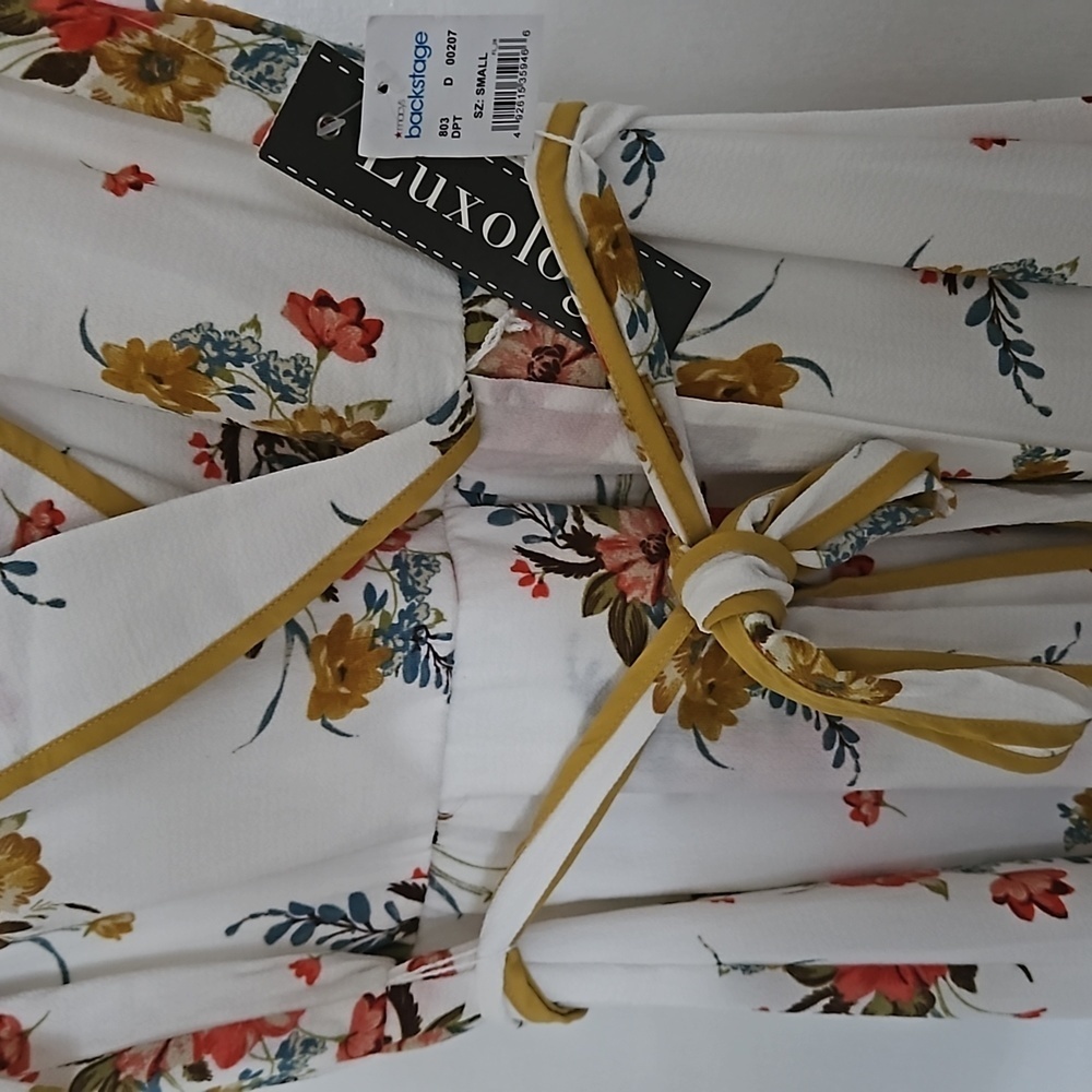NWT Macy's Luxology Maxi floral dress size S - Picture 4 of 7